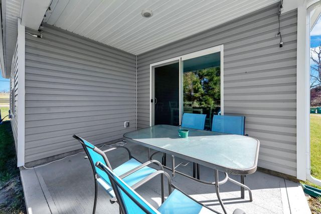 452 Saint James Gate, Newark, OH 43055
