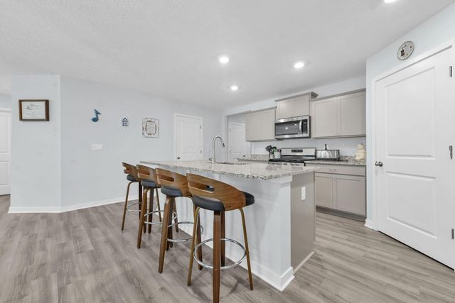 452 Saint James Gate, Newark, OH 43055