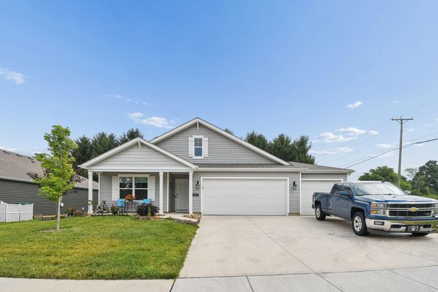 452 Saint James Gate, Newark, OH 43055