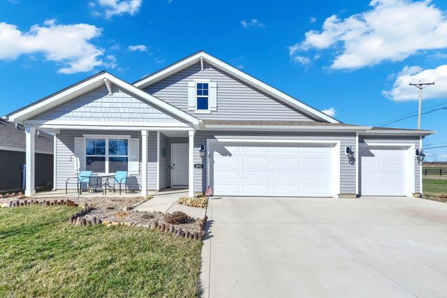 452 Saint James Gate, Newark, OH 43055