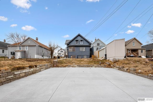 5409 S 22nd Street, Omaha, NE 68107