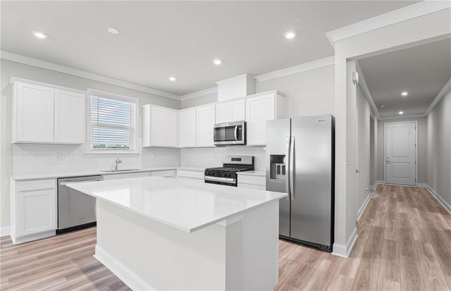 137 Kenney Way, Locust Grove, GA 30248