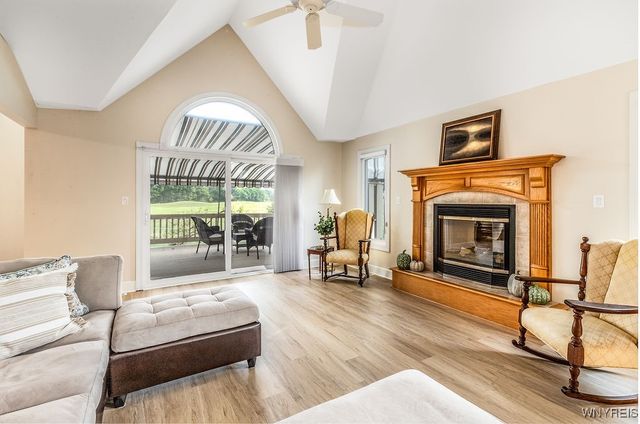 339 White Oak Lane, Grand Island, NY 14072