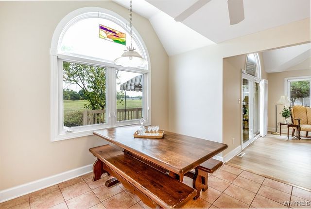 339 White Oak Lane, Grand Island, NY 14072