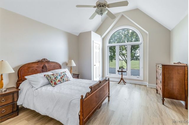 339 White Oak Lane, Grand Island, NY 14072