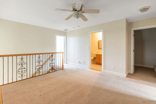 339 White Oak Lane, Grand Island, NY 14072