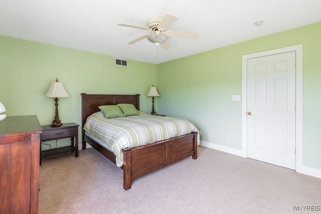 339 White Oak Lane, Grand Island, NY 14072