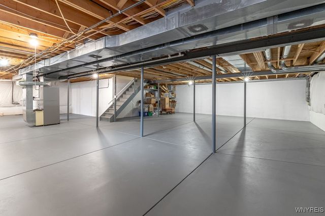 339 White Oak Lane, Grand Island, NY 14072