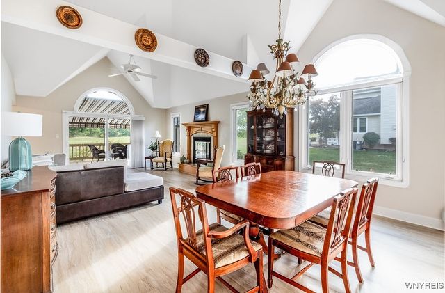 339 White Oak Lane, Grand Island, NY 14072