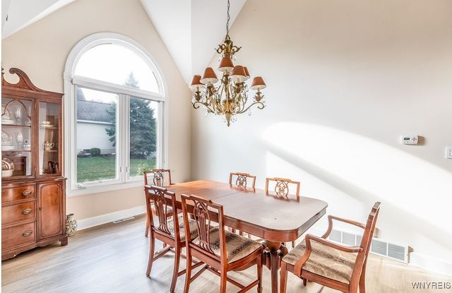 339 White Oak Lane, Grand Island, NY 14072