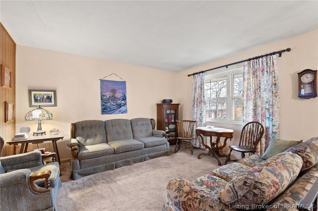 812 Congress Court, Jeffersonville, IN 47130