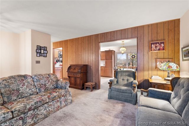 812 Congress Court, Jeffersonville, IN 47130