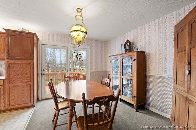 812 Congress Court, Jeffersonville, IN 47130