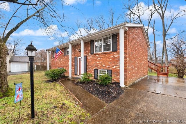 812 Congress Court, Jeffersonville, IN 47130