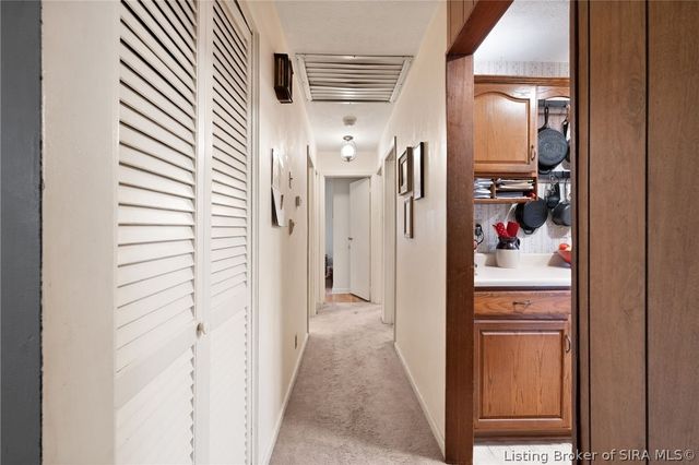 812 Congress Court, Jeffersonville, IN 47130