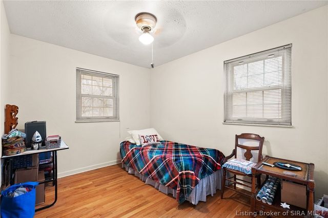 812 Congress Court, Jeffersonville, IN 47130