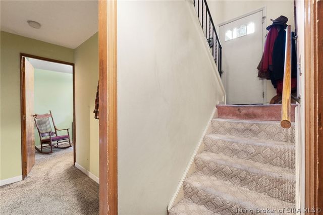 812 Congress Court, Jeffersonville, IN 47130