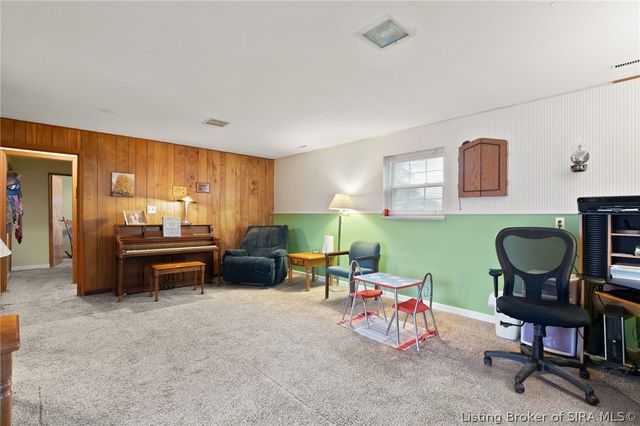 812 Congress Court, Jeffersonville, IN 47130