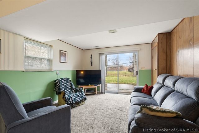 812 Congress Court, Jeffersonville, IN 47130