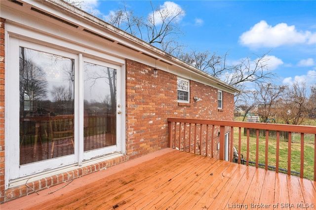 812 Congress Court, Jeffersonville, IN 47130