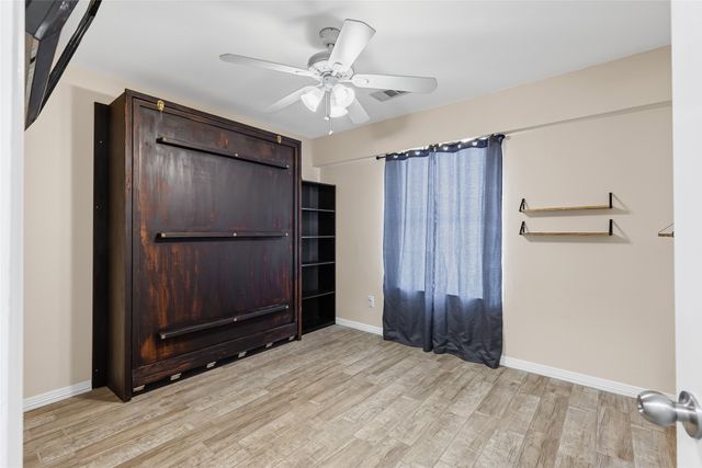 5115 Creek Crossing Drive, Greenville, TX 75402