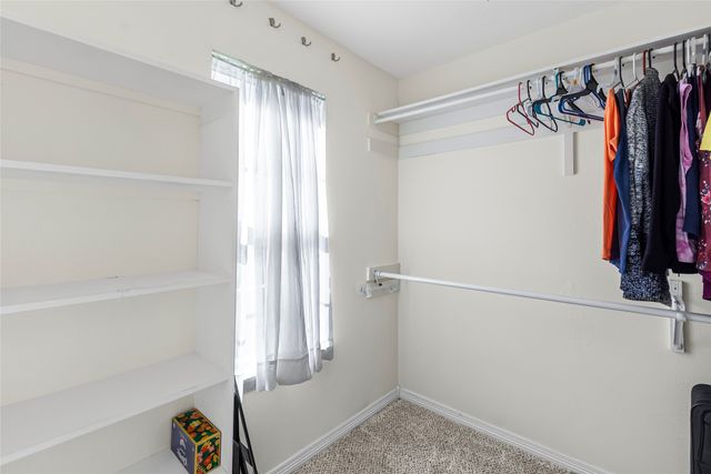5115 Creek Crossing Drive, Greenville, TX 75402