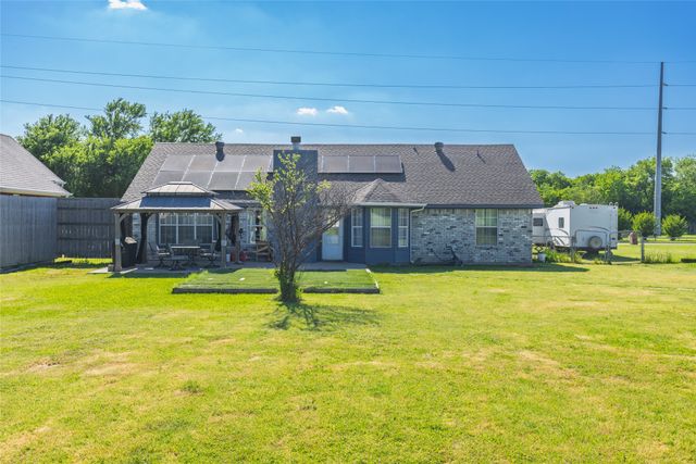 5115 Creek Crossing Drive, Greenville, TX 75402