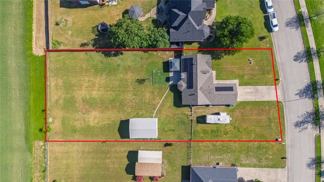 5115 Creek Crossing Drive, Greenville, TX 75402