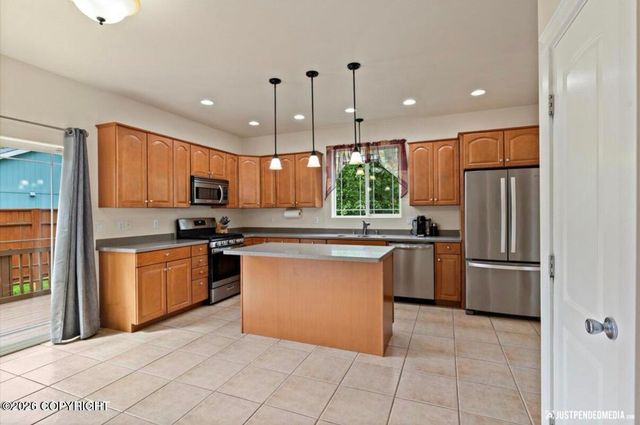 1675 E Pintail Drive, Wasilla, AK 99654