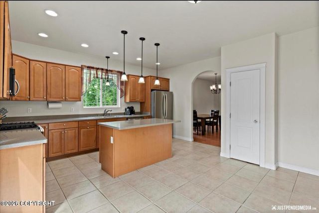 1675 E Pintail Drive, Wasilla, AK 99654