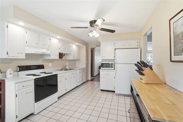 406 W Herr Street, Englewood, OH 45322