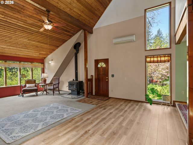 36250 Se HURLBURT Rd, Corbett, OR 97019