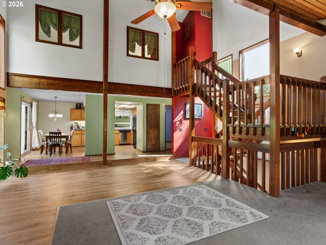 36250 Se HURLBURT Rd, Corbett, OR 97019