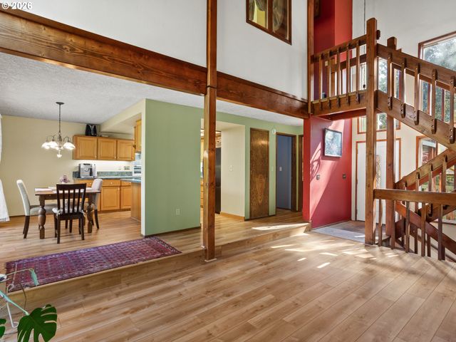 36250 Se HURLBURT Rd, Corbett, OR 97019