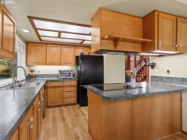 36250 Se HURLBURT Rd, Corbett, OR 97019