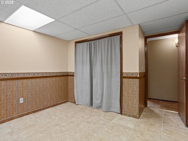 36250 Se HURLBURT Rd, Corbett, OR 97019