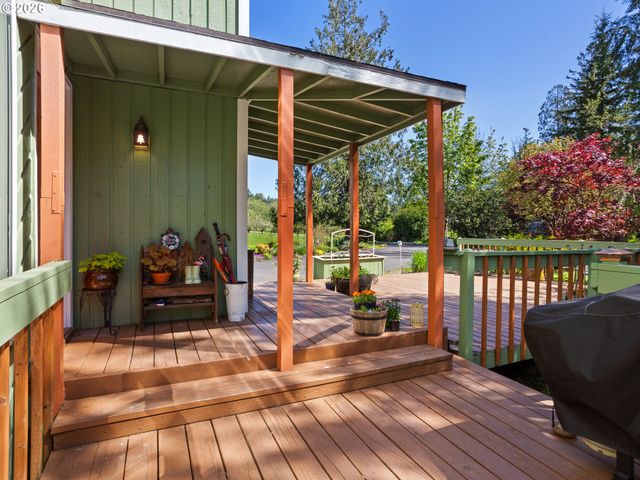 36250 Se HURLBURT Rd, Corbett, OR 97019