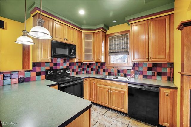 1640 Trinity Place NW, Canton, OH 44709