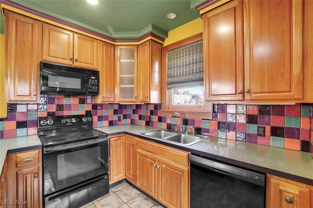 1640 Trinity Place NW, Canton, OH 44709