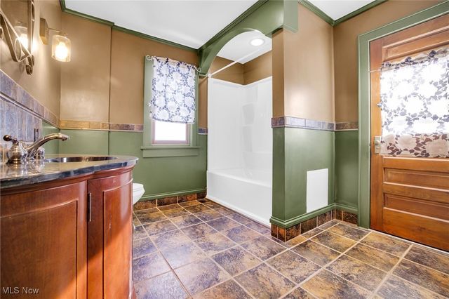 1640 Trinity Place NW, Canton, OH 44709