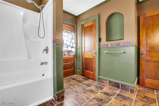 1640 Trinity Place NW, Canton, OH 44709