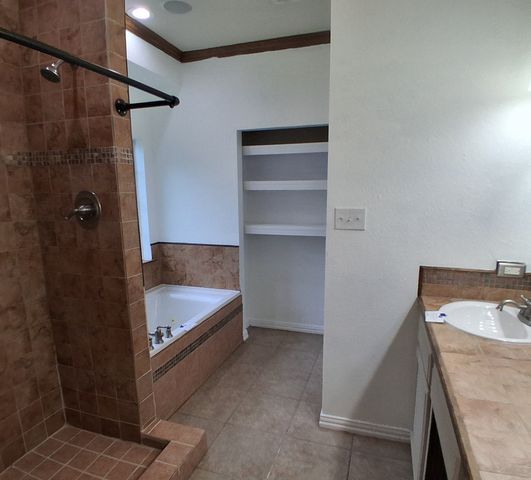 1028 Rs County Road 4261, Emory, TX 75440