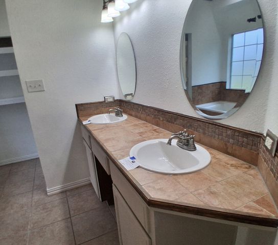 1028 Rs County Road 4261, Emory, TX 75440
