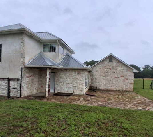 1028 Rs County Road 4261, Emory, TX 75440
