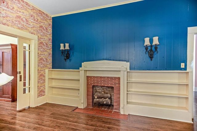 407 Robinson Street, Edna, TX 77957