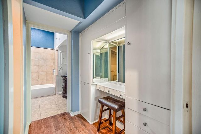 407 Robinson Street, Edna, TX 77957