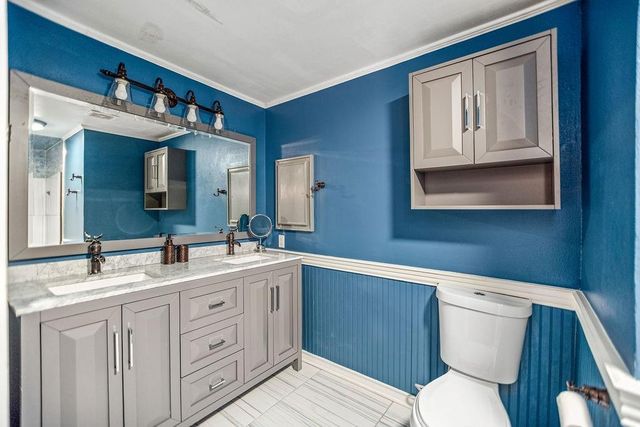 407 Robinson Street, Edna, TX 77957