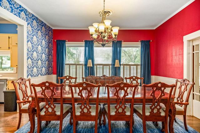 407 Robinson Street, Edna, TX 77957