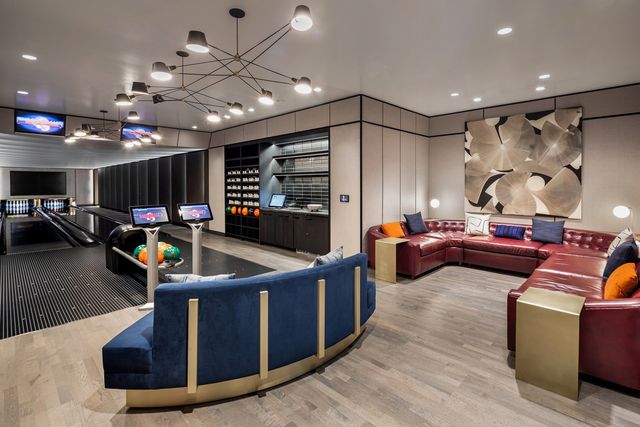 252 South Street 22-C, New York City, NY 10002