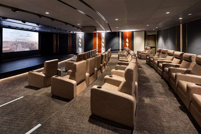 252 South Street 22-C, New York City, NY 10002